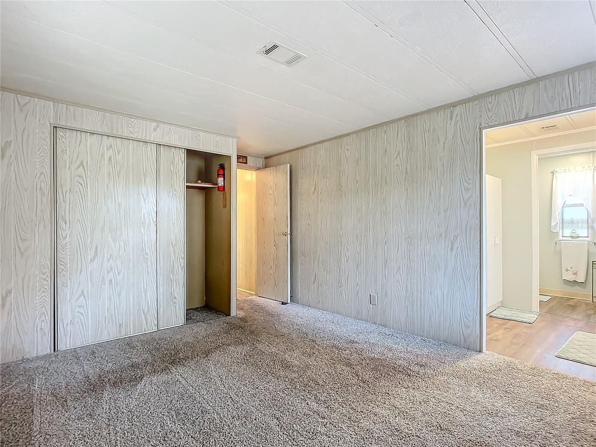 807 SWALLOW LANE — photo 13 of 28