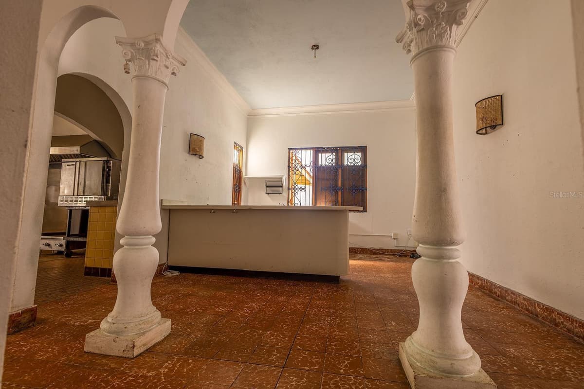 70 Calle DEL BOSQUE — photo 8 of 19