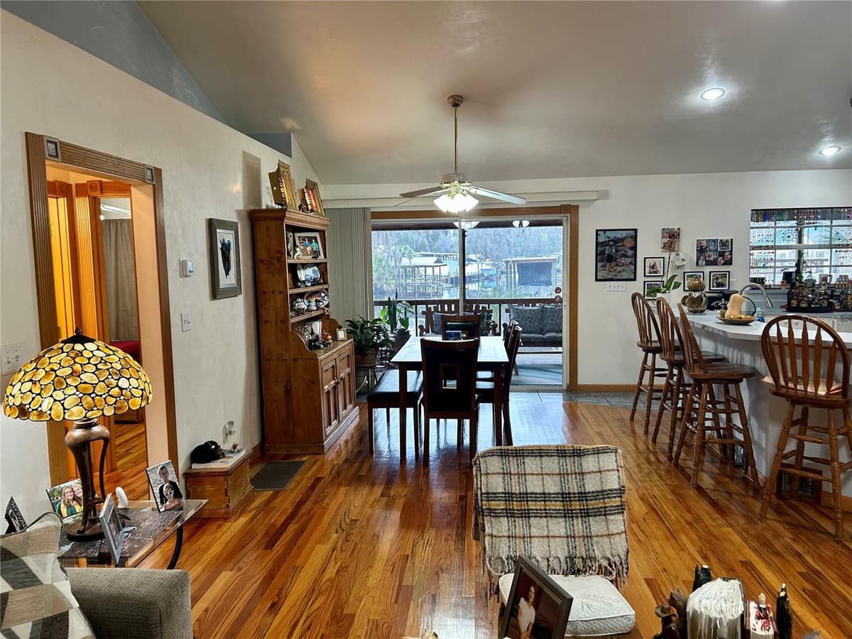 55730 HOLIDAY  CIRCLE — photo 14 of 48