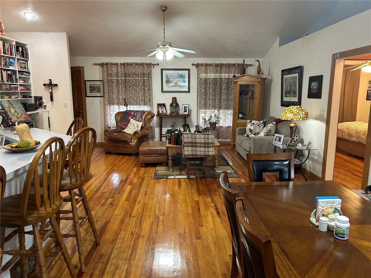 55730 HOLIDAY  CIRCLE — photo 13 of 48