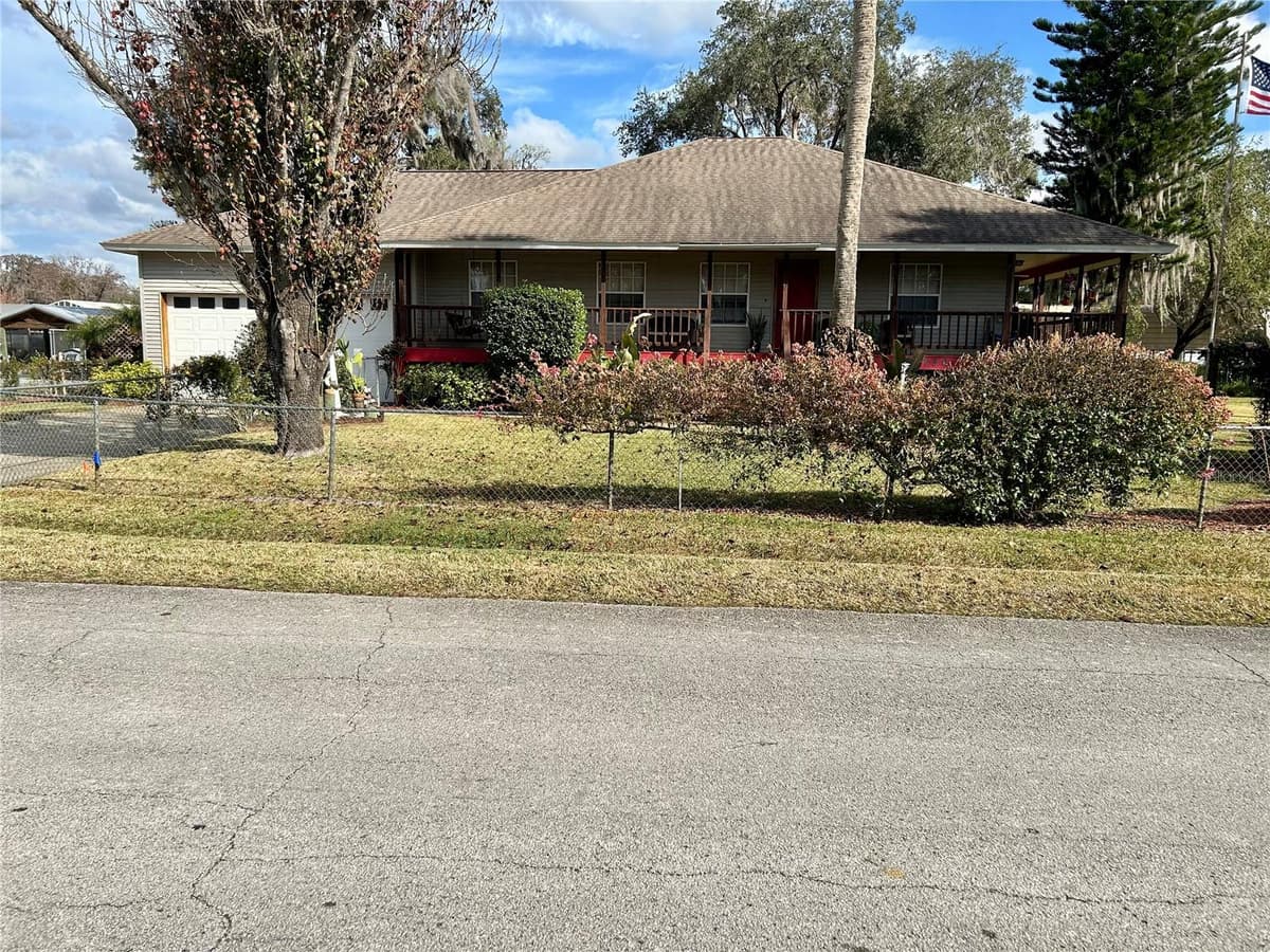 55730 HOLIDAY  CIRCLE — photo 2 of 48