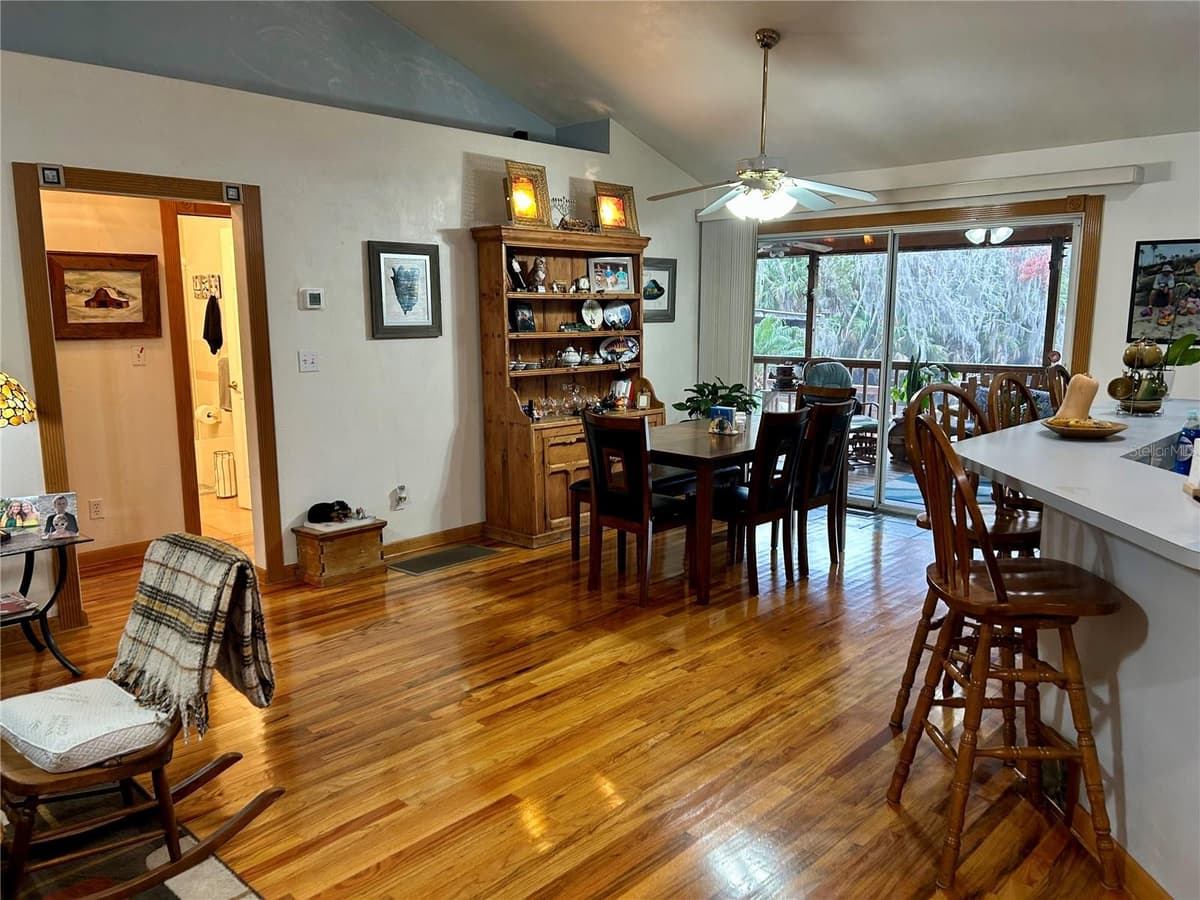 55730 HOLIDAY  CIRCLE — photo 15 of 48