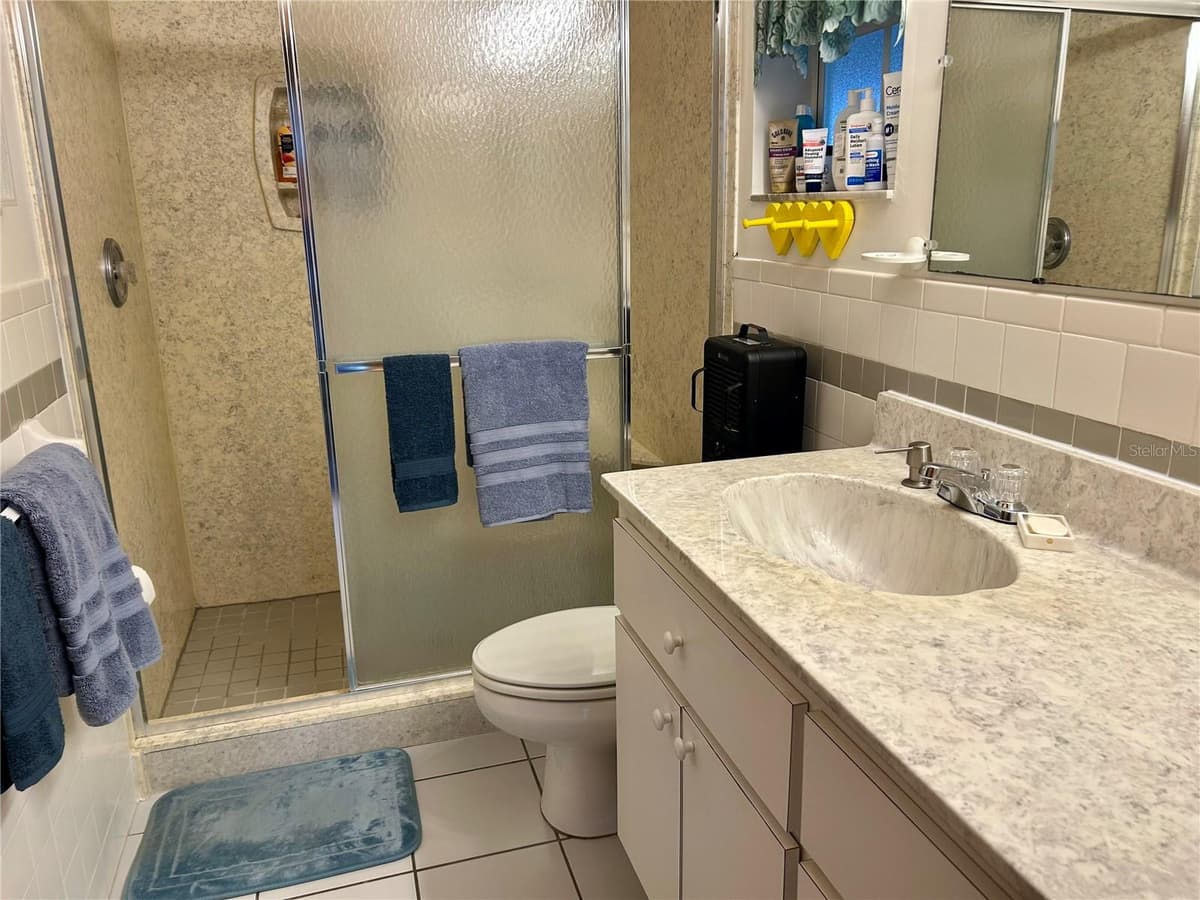 55730 HOLIDAY  CIRCLE — photo 10 of 48