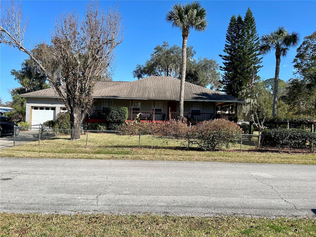 55730 HOLIDAY  CIRCLE — photo 1 of 48