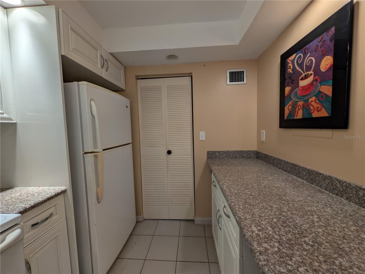 6080 44TH STREET — photo 5 of 19