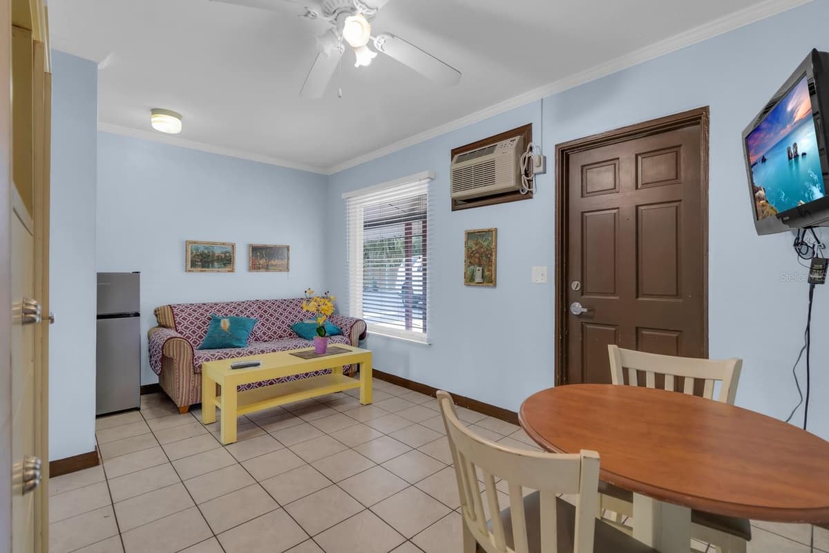 6264 ALLIGATOR LAKE SHORE — photo 7 of 32