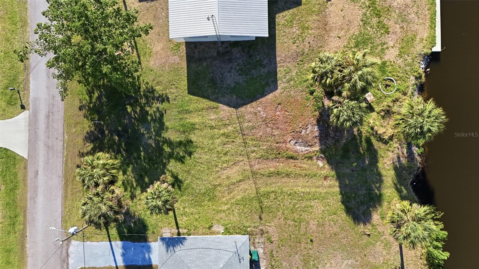 152 DANFORTH DRIVE — photo 24 of 27