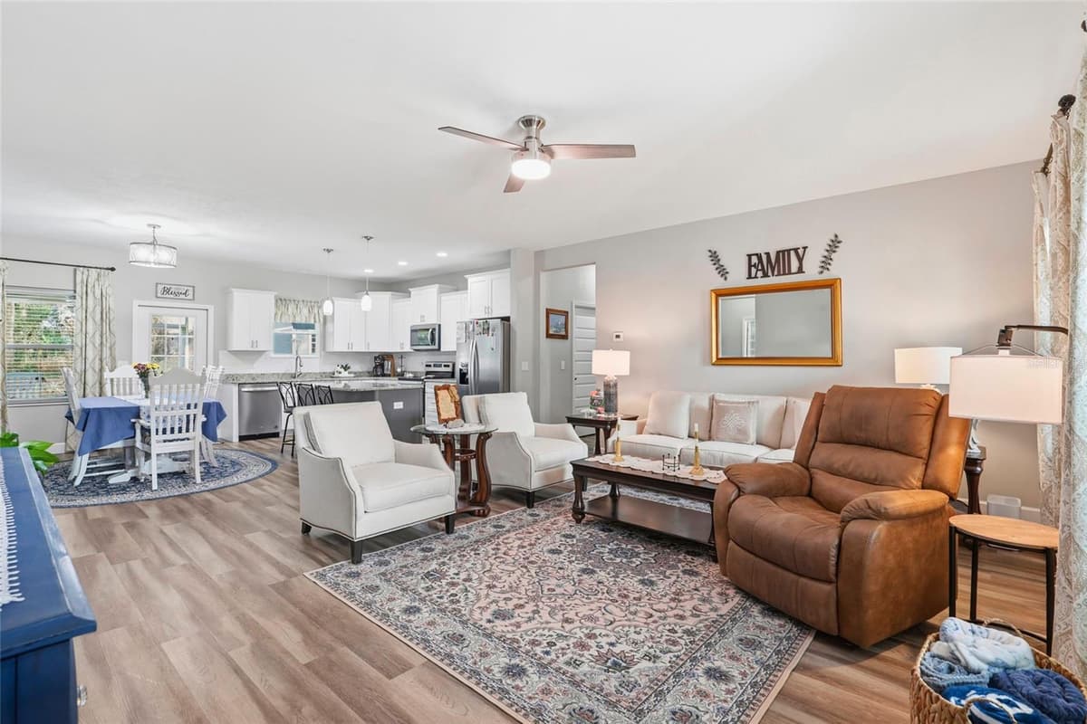 9092 MARYANN DRIVE — photo 3 of 47