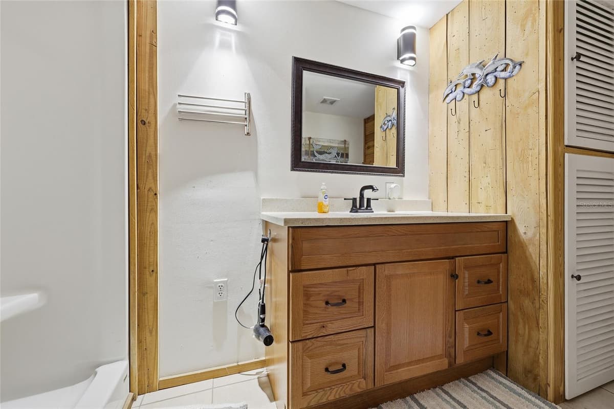 317 CEDAR STREET — photo 20 of 32