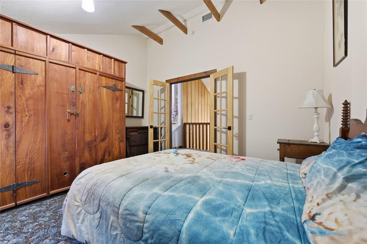 317 CEDAR STREET — photo 19 of 32