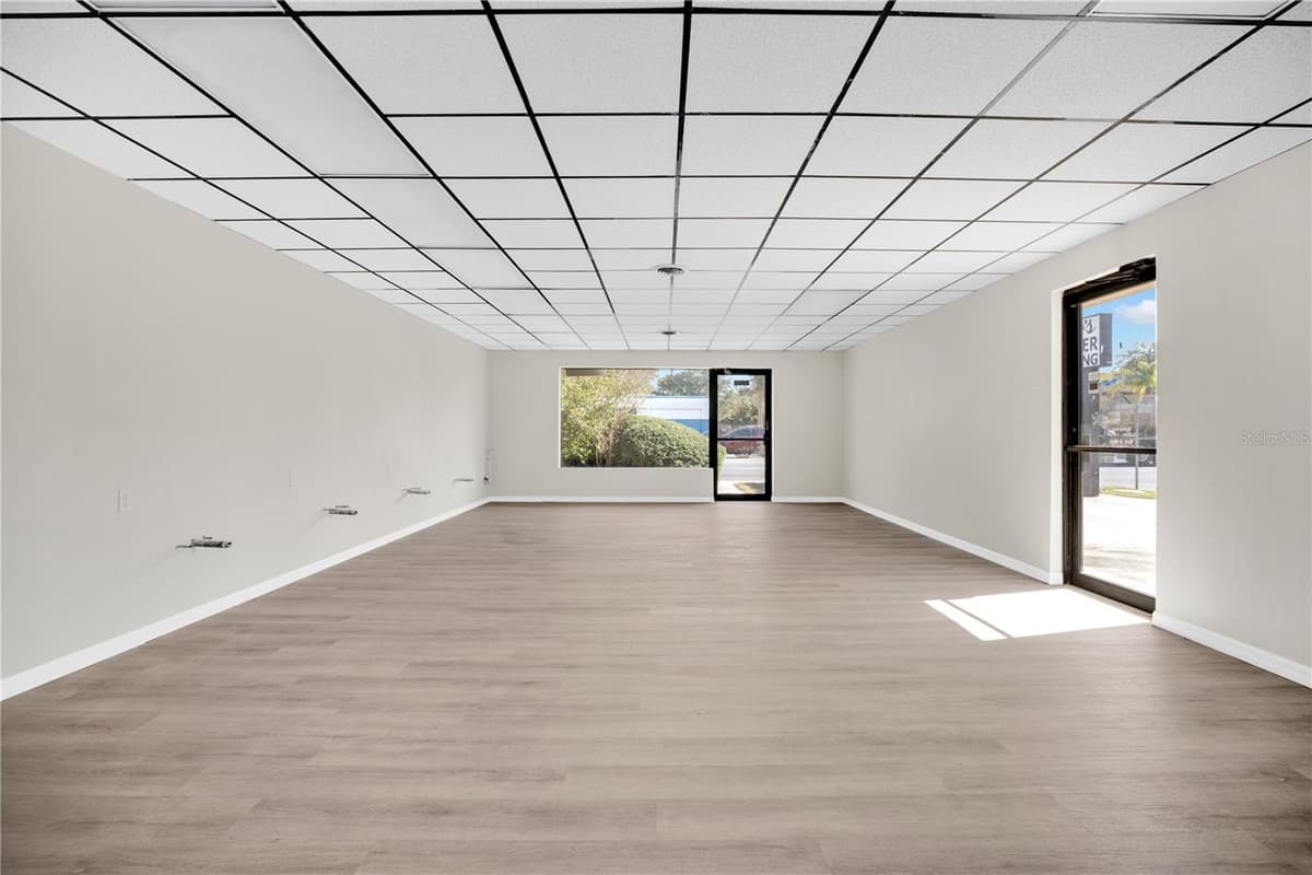 2422 FRENCH AVENUE — photo 9 of 15