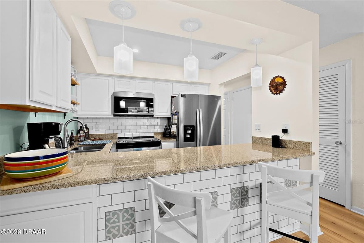 3615 ATLANTIC AVENUE — photo 11 of 42
