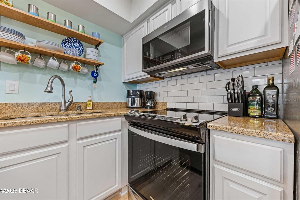3615 ATLANTIC AVENUE — photo 17 of 42
