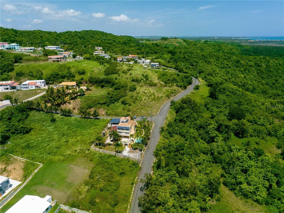 Barrio Mameyes LINDO MAR II — photo 4 of 5