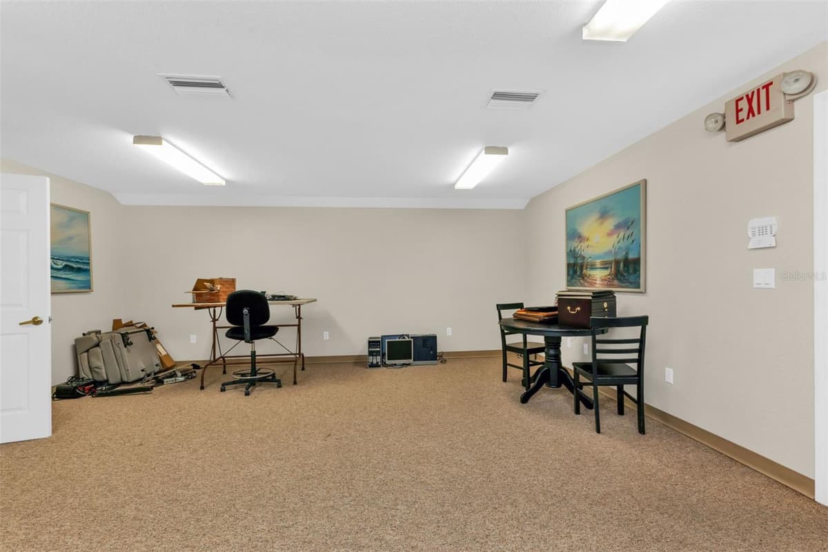 493 BARGER DRIVE — photo 36 of 56
