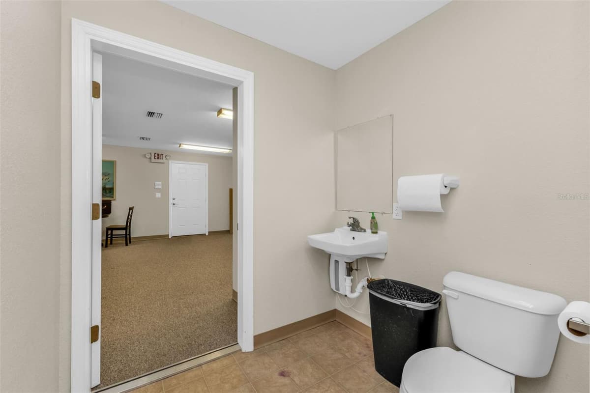 493 BARGER DRIVE — photo 48 of 56