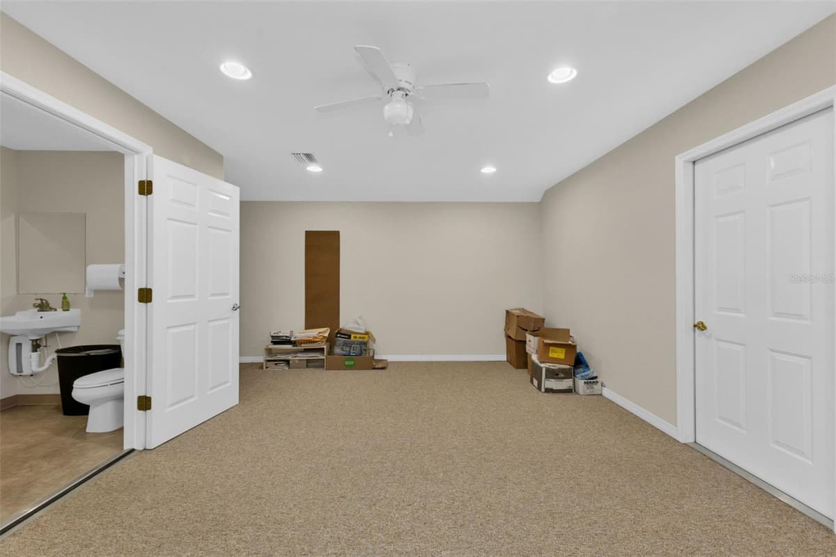 493 BARGER DRIVE — photo 50 of 56