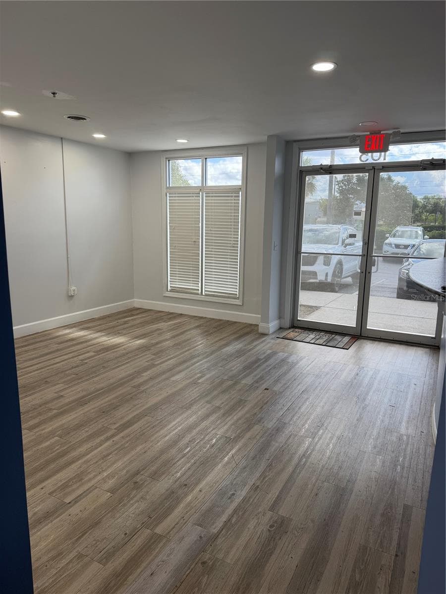 105 BELLAGIO CIRCLE — photo 15 of 21
