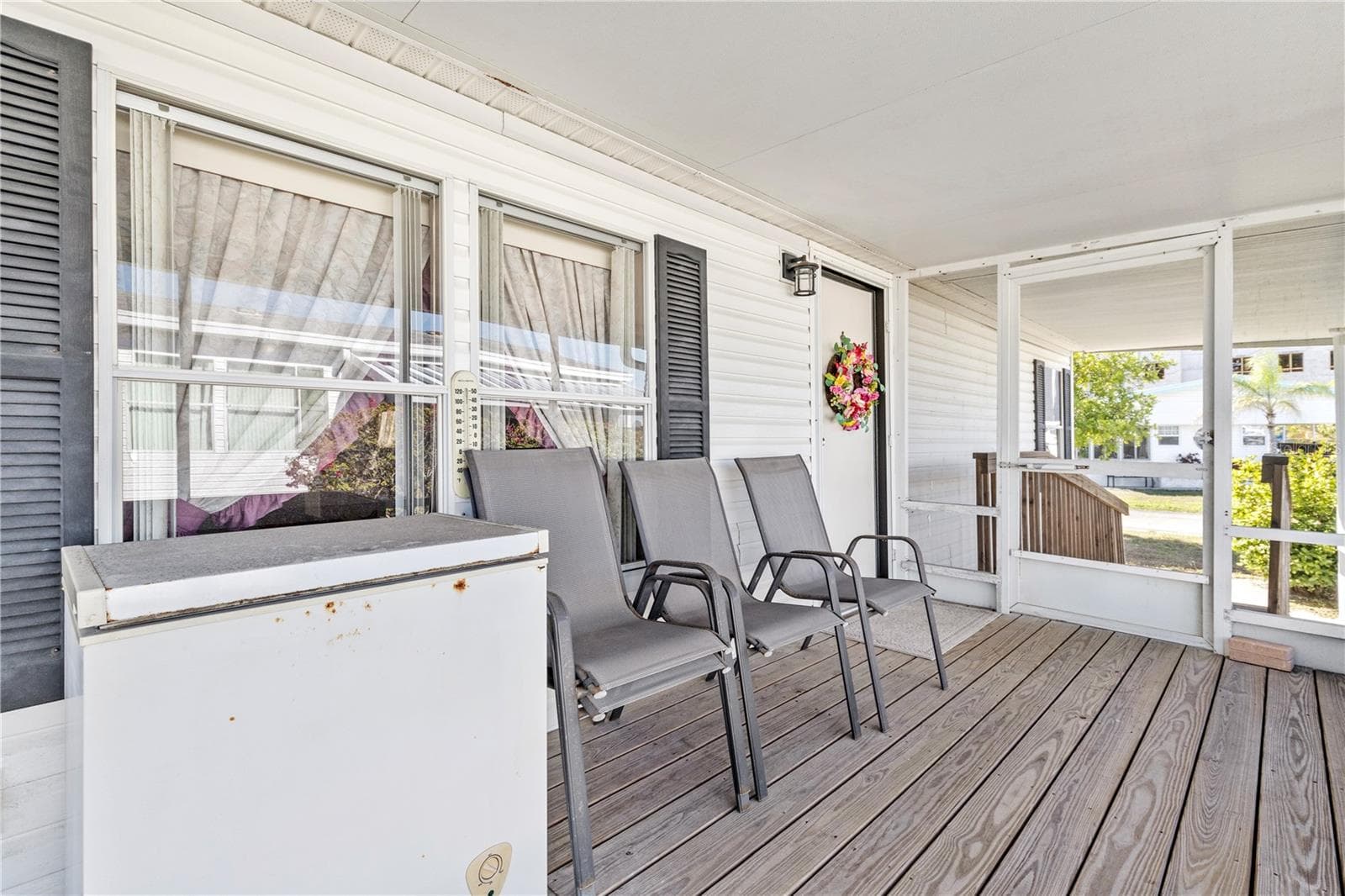 205 CARRIAGE LANE — photo 7 of 41