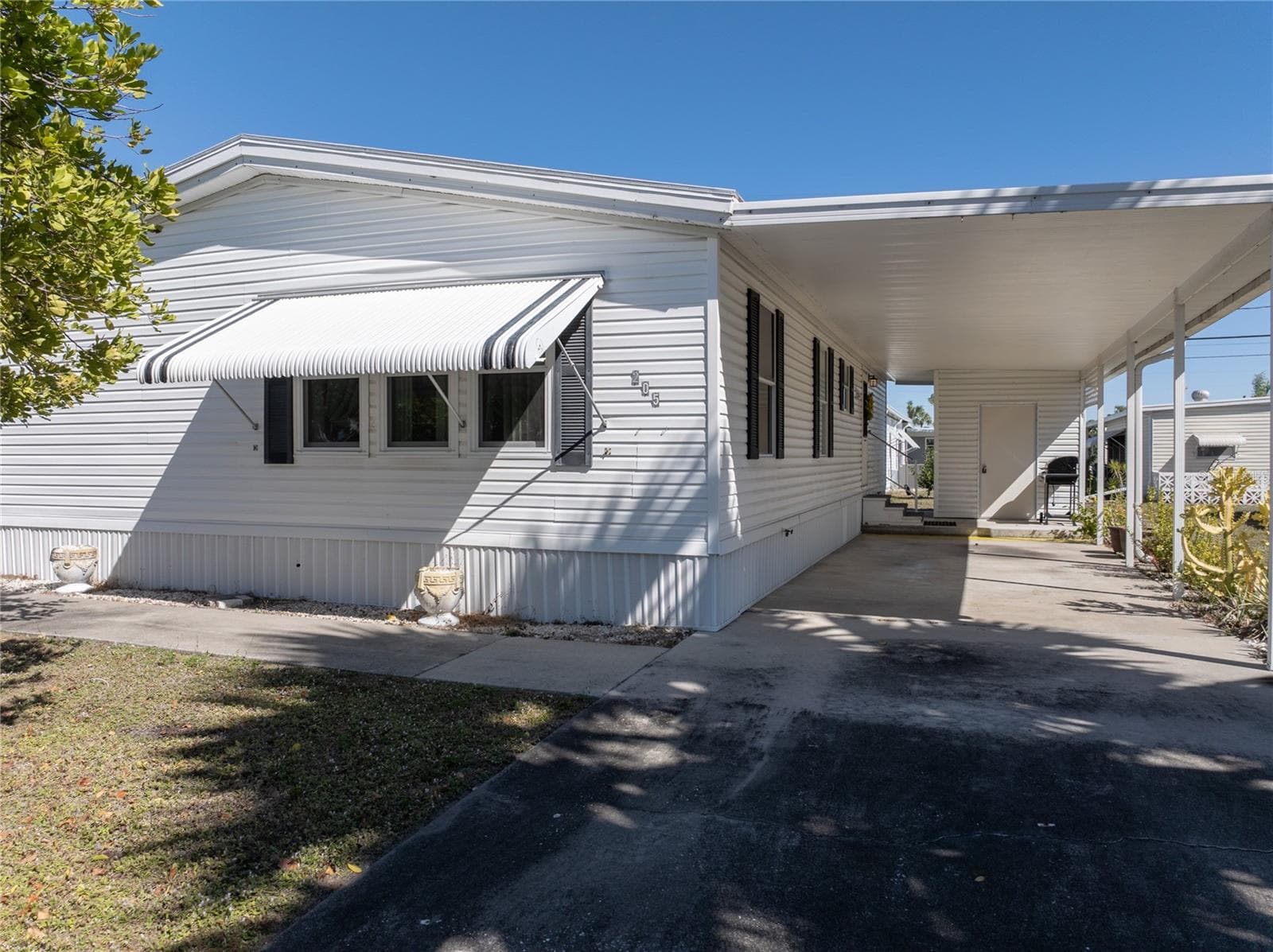 205 CARRIAGE LANE — photo 1 of 41