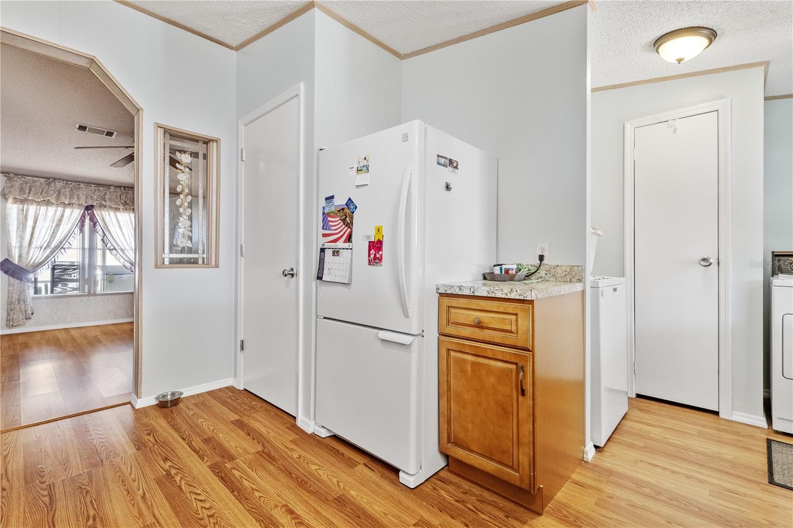 205 CARRIAGE LANE — photo 9 of 41