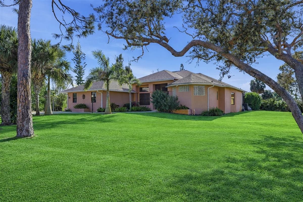 1710 PARKER DRIVE — photo 17 of 58