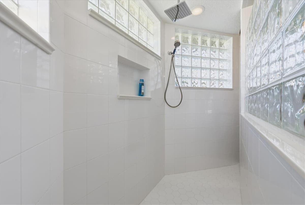1710 PARKER DRIVE — photo 38 of 58