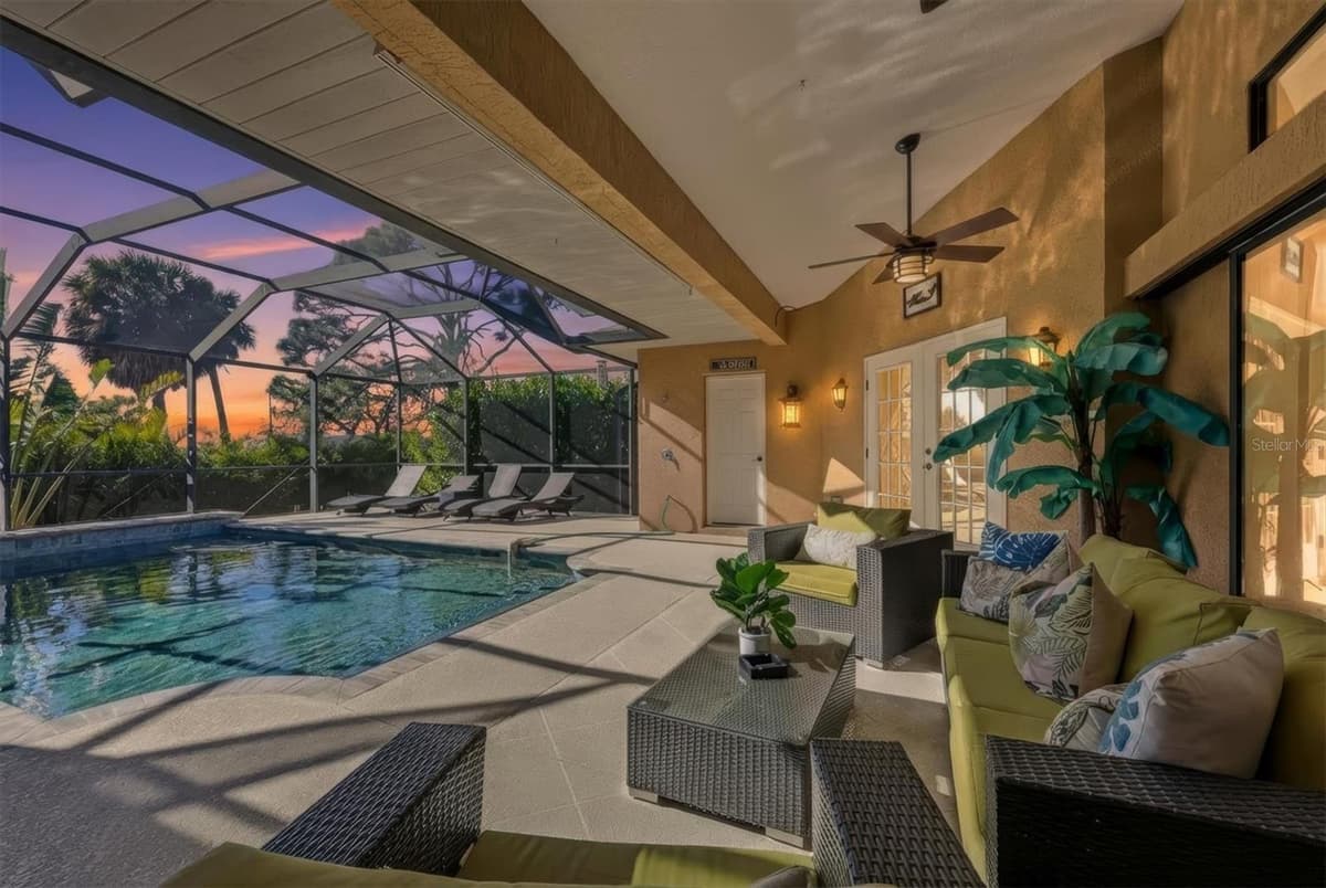 1710 PARKER DRIVE — photo 7 of 58