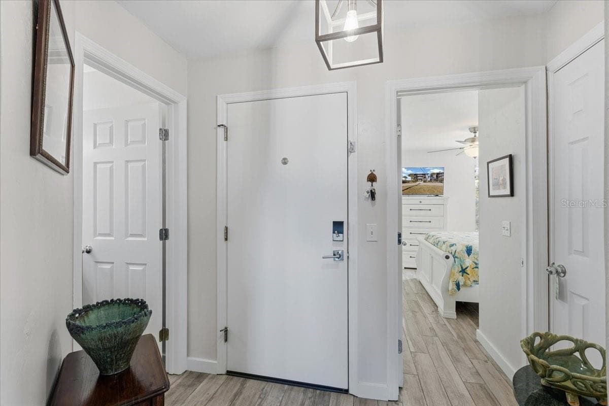 11 OLD MILL DRIVE — photo 18 of 44