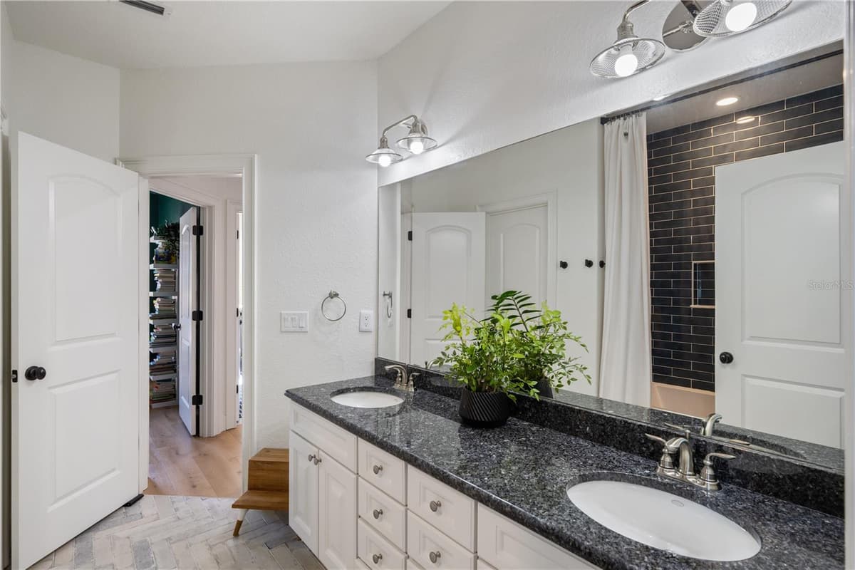 5351 CARSON STREET — photo 31 of 54