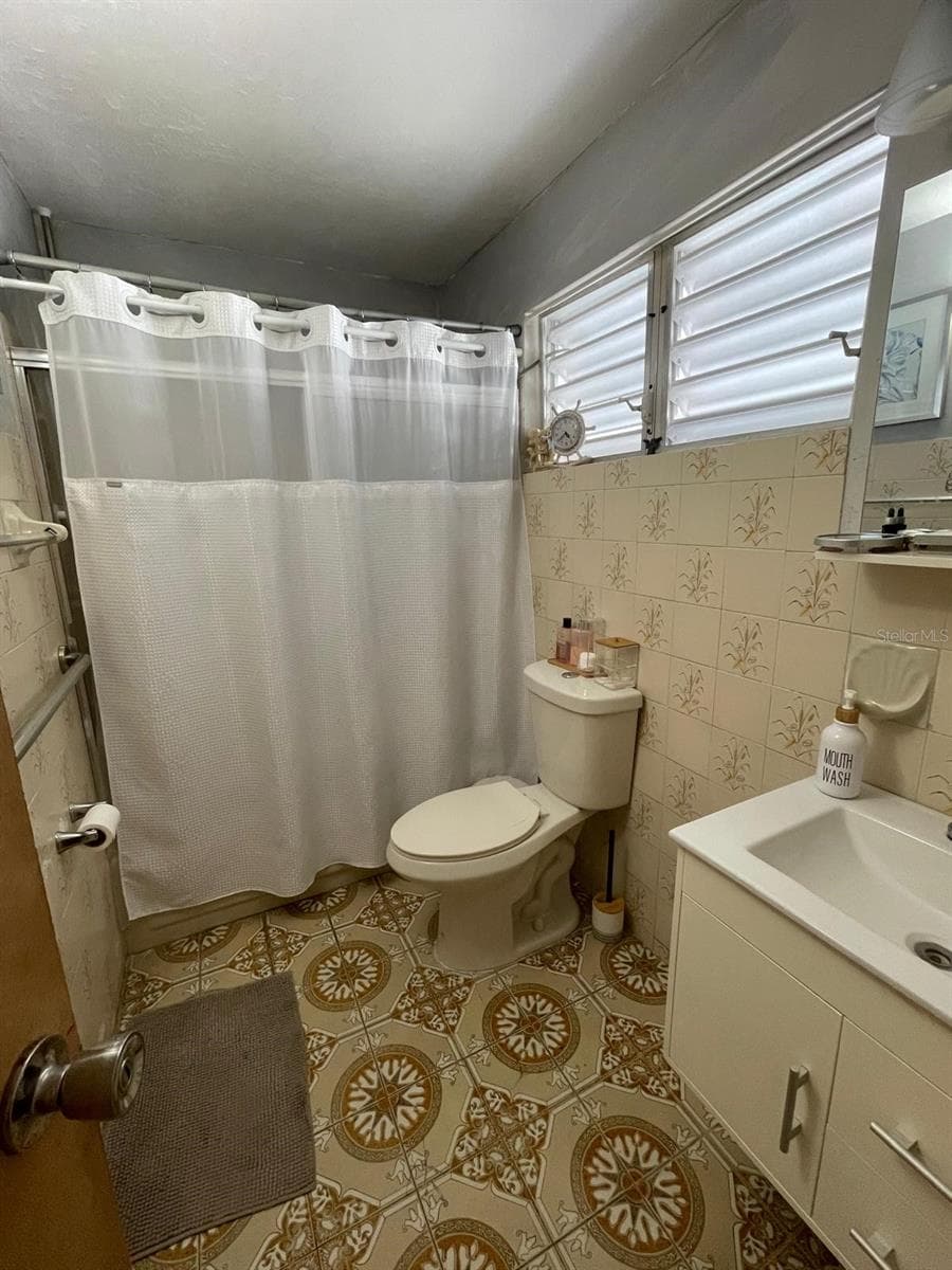 129 CALLE MEJICO — photo 10 of 17