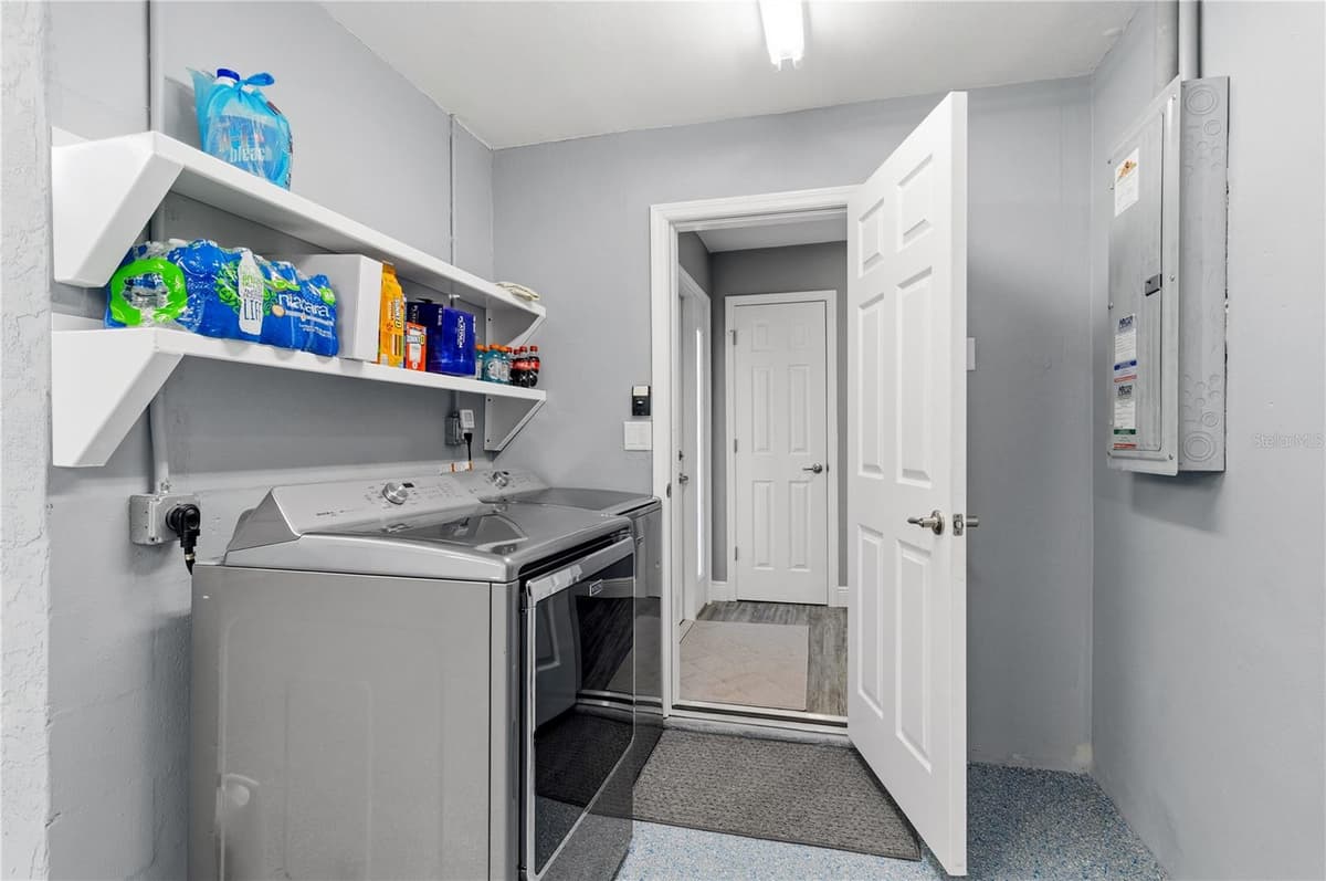 1621 SPRING GARDEN DRIVE — photo 43 of 59