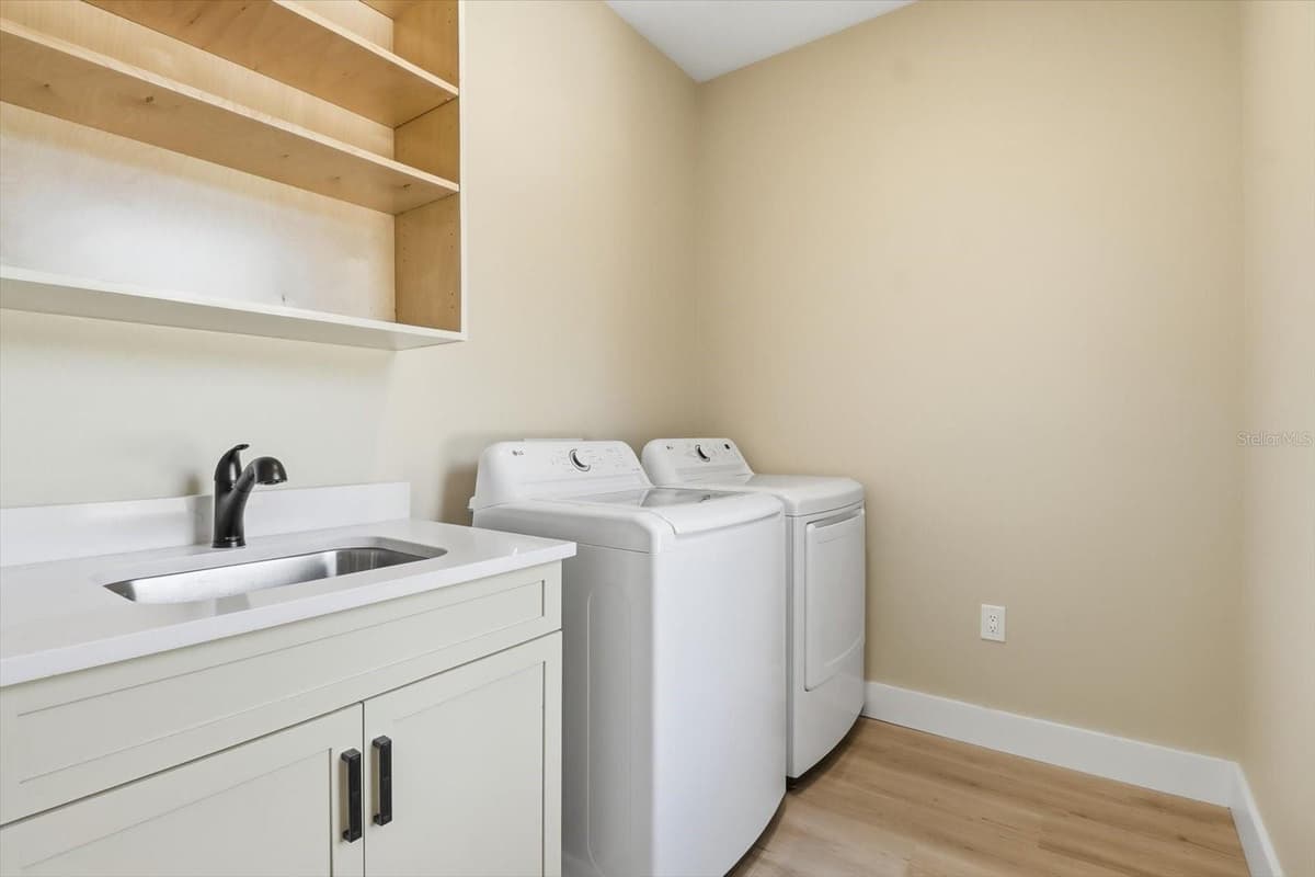 2815 PRESTWICK WAY — photo 36 of 48