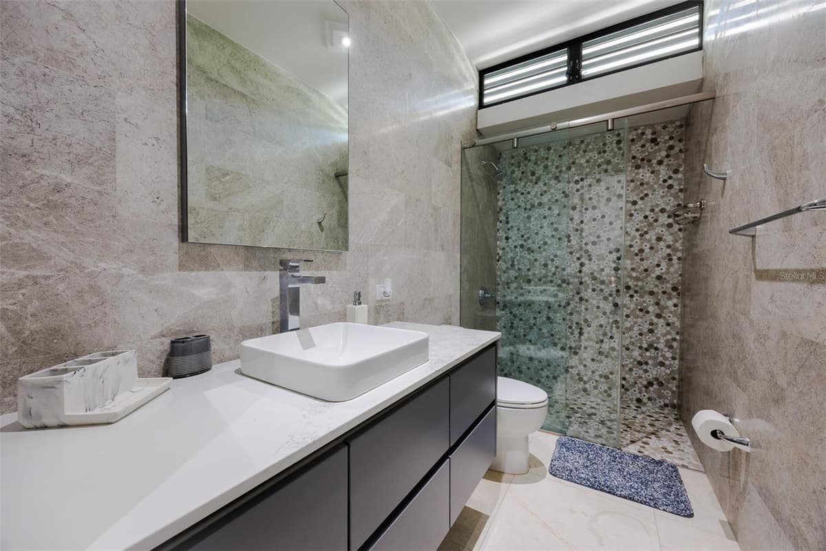 6 PARAISO ESCONDIDO — photo 16 of 21