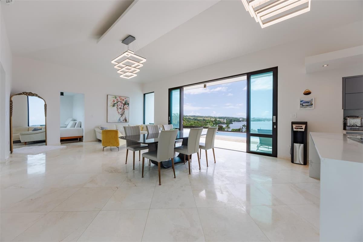 6 PARAISO ESCONDIDO — photo 4 of 21
