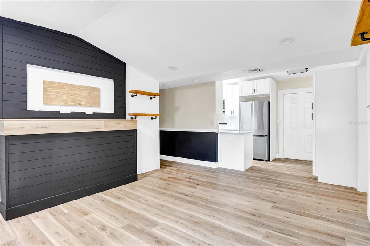 261 1ST STREET — photo 5 of 23