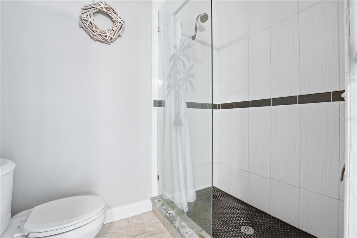 13875 HATCHER AVENUE — photo 77 of 86
