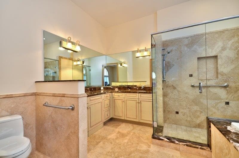 220 GULF BOULEVARD — photo 11 of 29