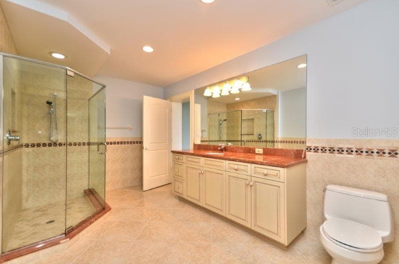 220 GULF BOULEVARD — photo 18 of 29
