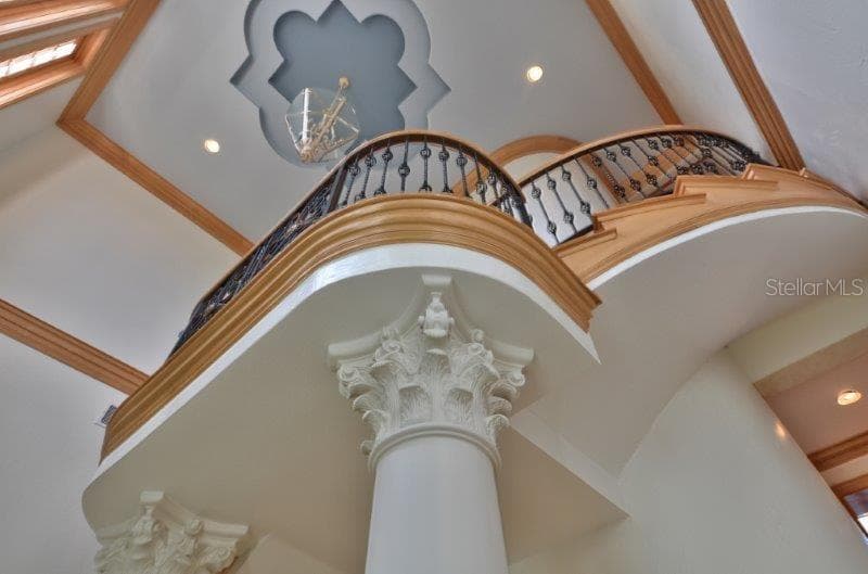220 GULF BOULEVARD — photo 6 of 29