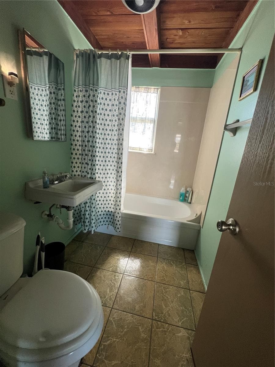 2650 COCO PLUM DRIVE — photo 18 of 52