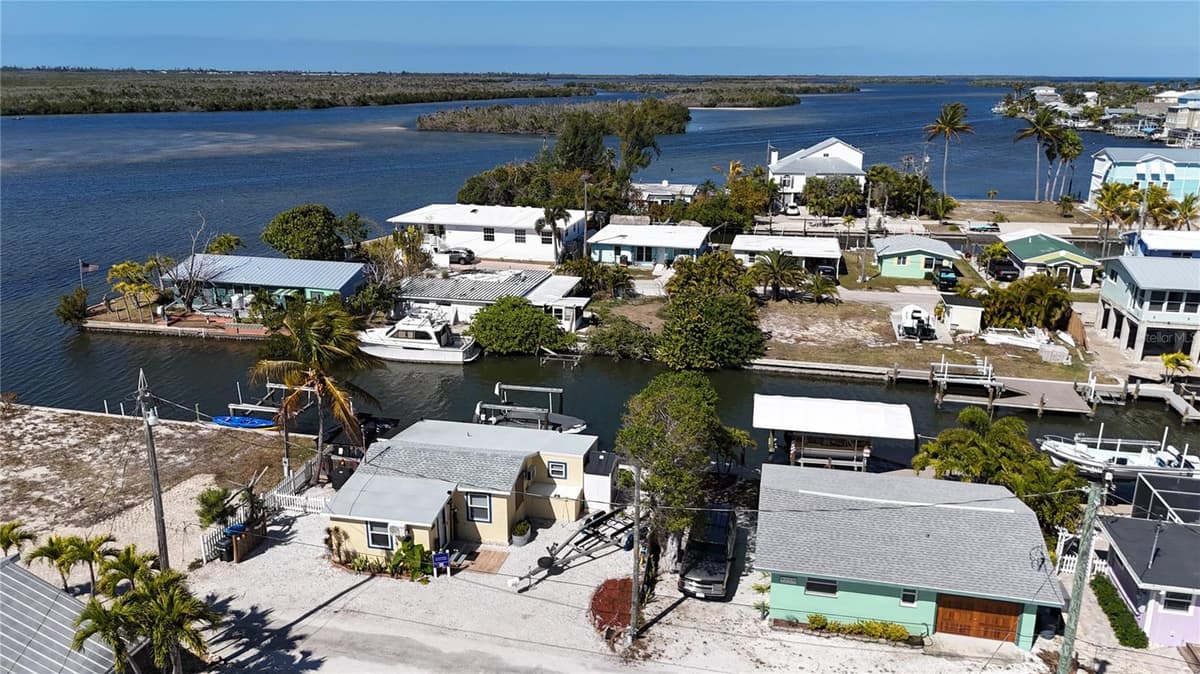 2650 COCO PLUM DRIVE — photo 33 of 52