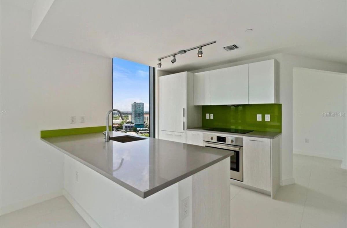 501 31ST STREET — photo 14 of 55