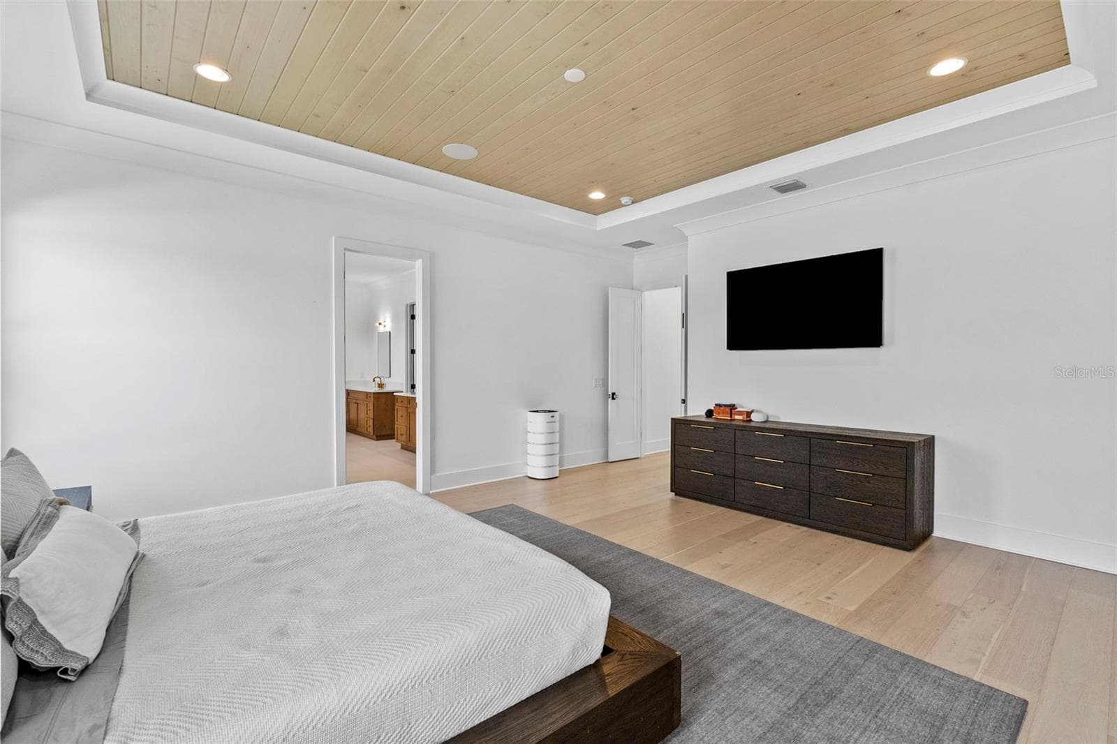 615 LUZON AVENUE — photo 47 of 79