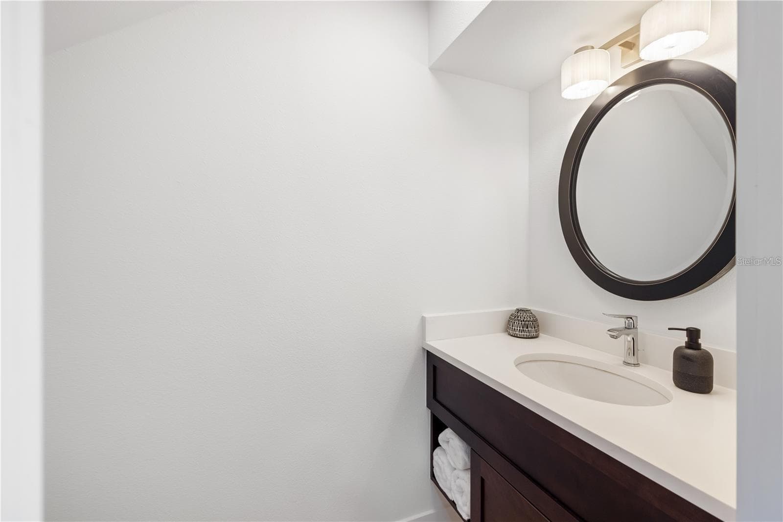 4046 HIGEL AVENUE — photo 85 of 100
