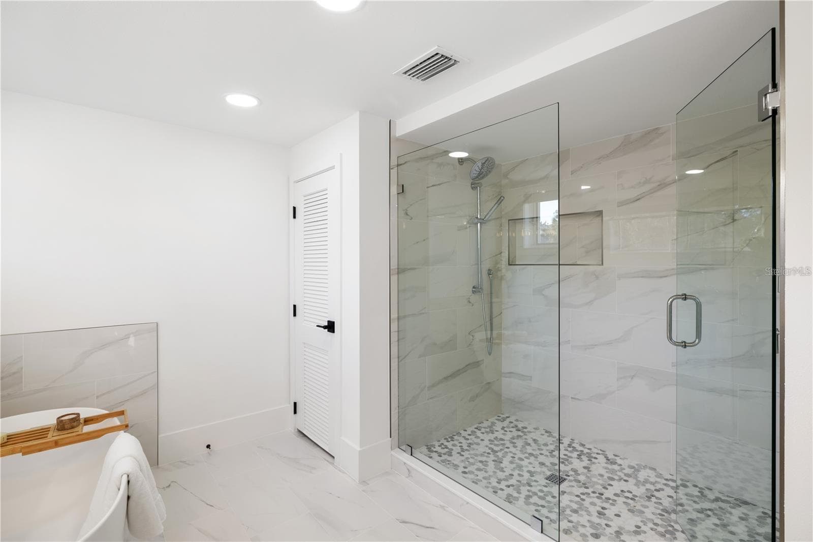 4046 HIGEL AVENUE — photo 91 of 100