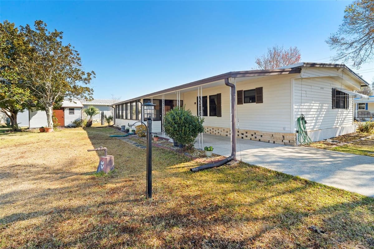 232 MEADOW LARK DRIVE — photo 3 of 52