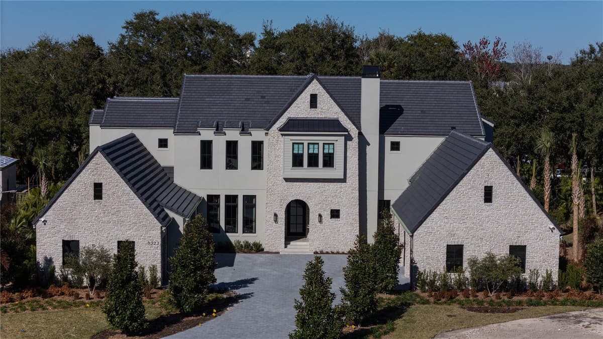 9323 GLADYS GARDEN COURT — photo 4 of 84