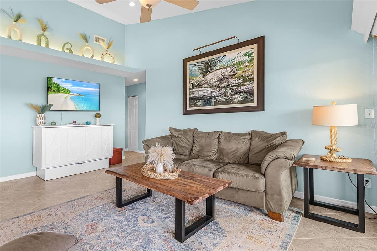 16641 STRINGFELLOW ROAD — photo 6 of 33