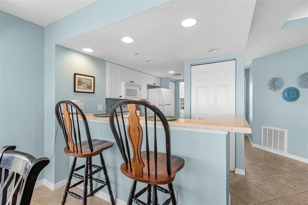 16641 STRINGFELLOW ROAD — photo 10 of 33